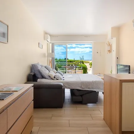 La Comédie De Vanneau - L'intermède Apartamento